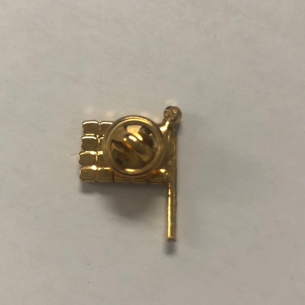 Rhinestone American flag 🇺🇸 pin